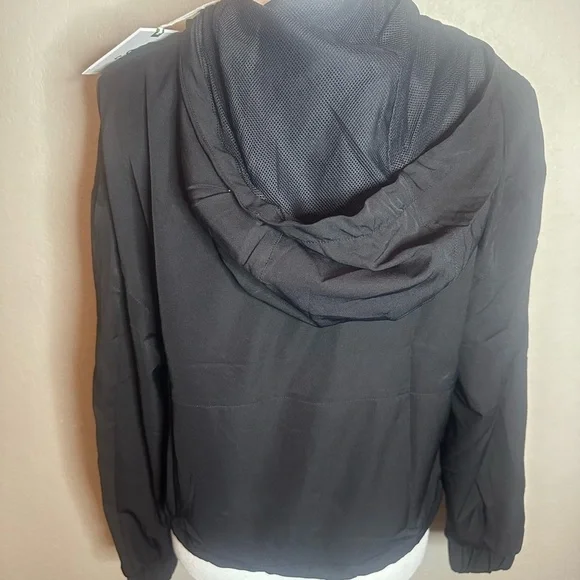 Tasc 1/2 zip black hoodie athletic pull over size small - Picture 2 of 4